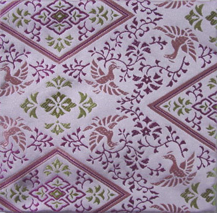 古帛紗赤紫地菱花鳥文錦