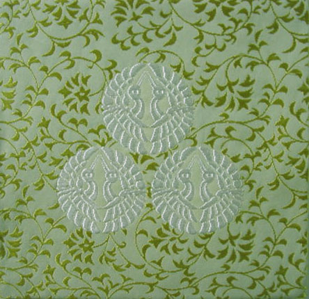 古帛紗萌葱唐草地三盛向鶴文二陪織物