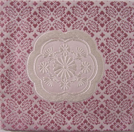 古帛紗紫小葵地かに菊文二陪織物